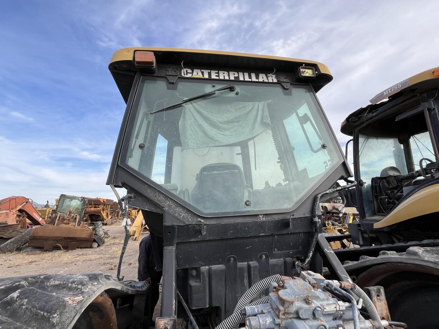 ./imagenes/INVOICE/2019/16243/TRACTOR CHALLENGER 55 (30).JPG